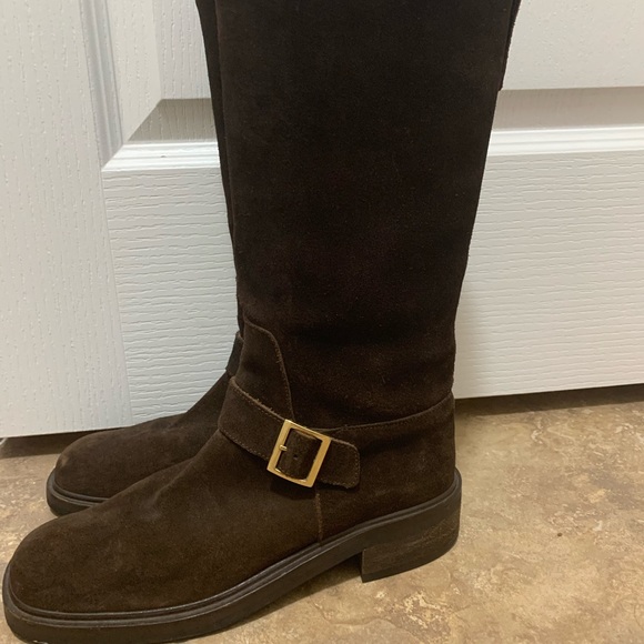 GUCCi BOOTS LIKE NEW - Picture 2 of 8